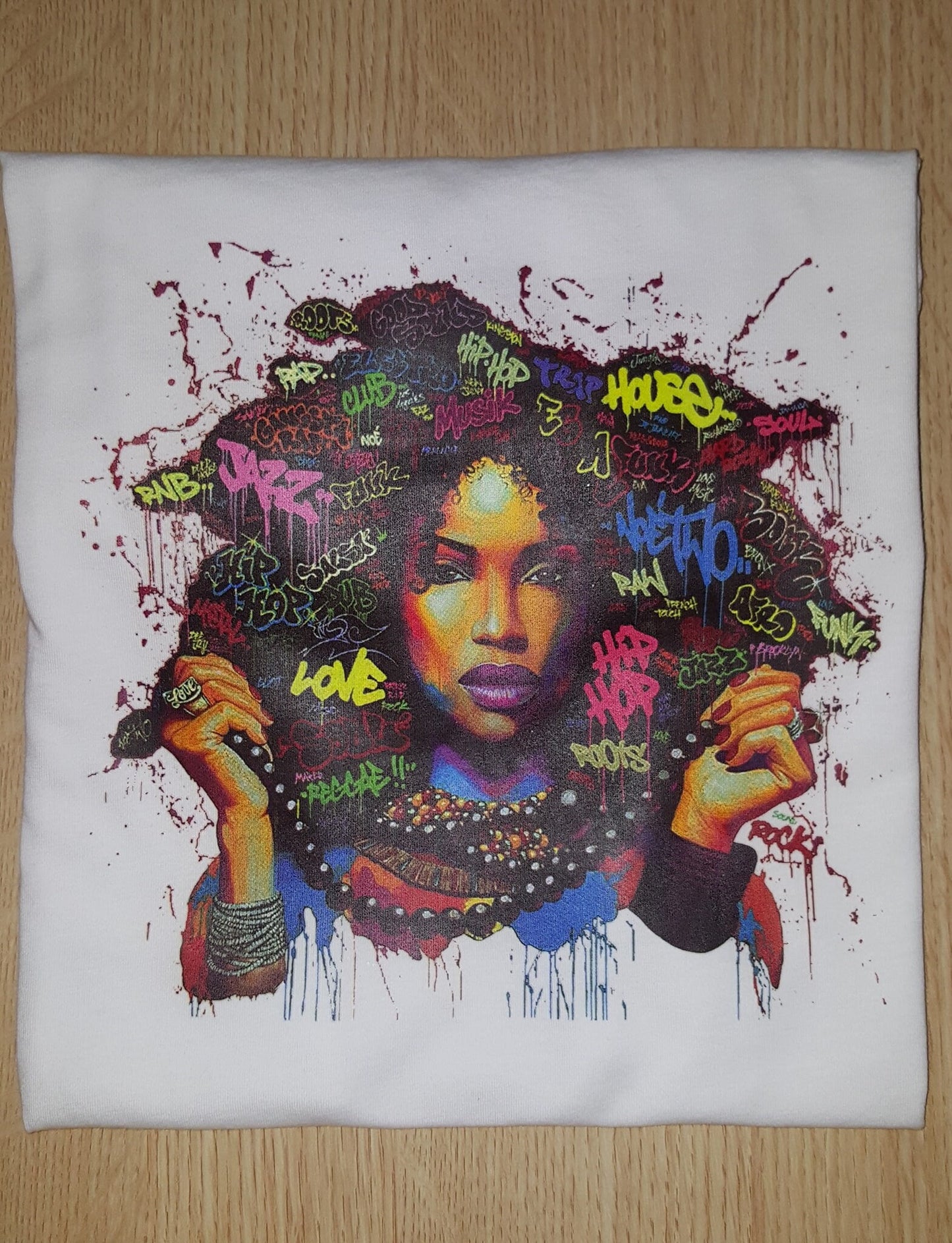 Musik Afro Graffiti Girl Diva with Natural Hair T-Shirt Black Woman T-Shirt Black Lady Shirt Natural Hair Cutie Shirt Black Girl Magic