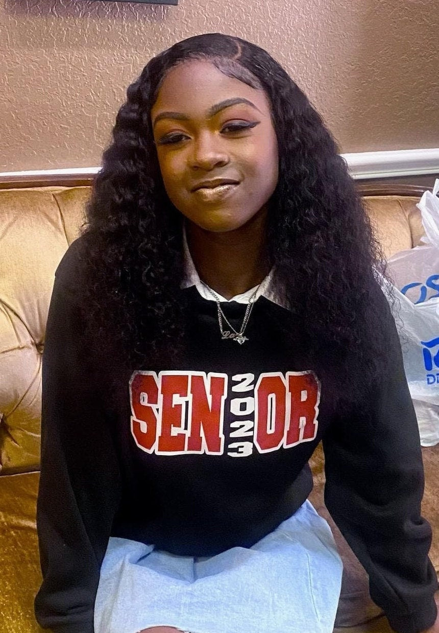 CLASS OF 2024 SENIOR Sweater Seniors Sweat Shirt 2023 Seniors T-Shirt 2023 T-Shirt Senior Hoodie Graduation 2024 Senior 2023 Graduate Hoodie