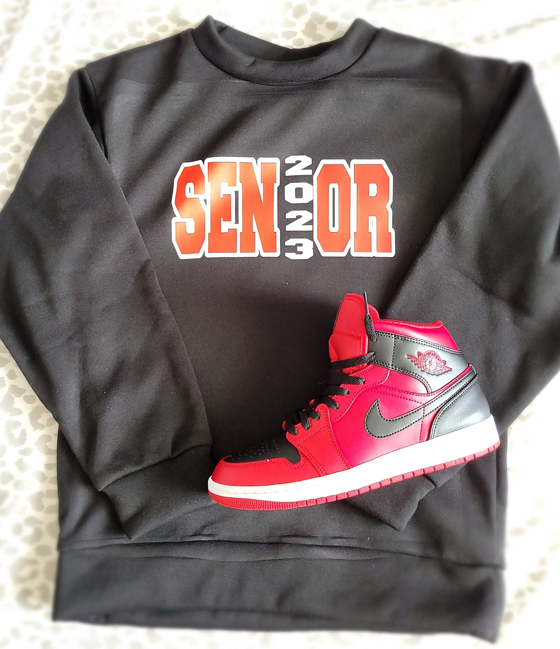 CLASS OF 2024 SENIOR Sweater Seniors Sweat Shirt 2023 Seniors T-Shirt 2023 T-Shirt Senior Hoodie Graduation 2024 Senior 2023 Graduate Hoodie